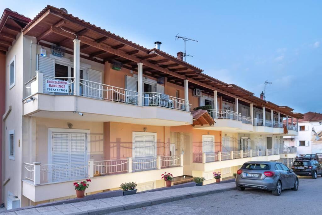 Eagle'S Nest City Apartments Egio Exterior foto