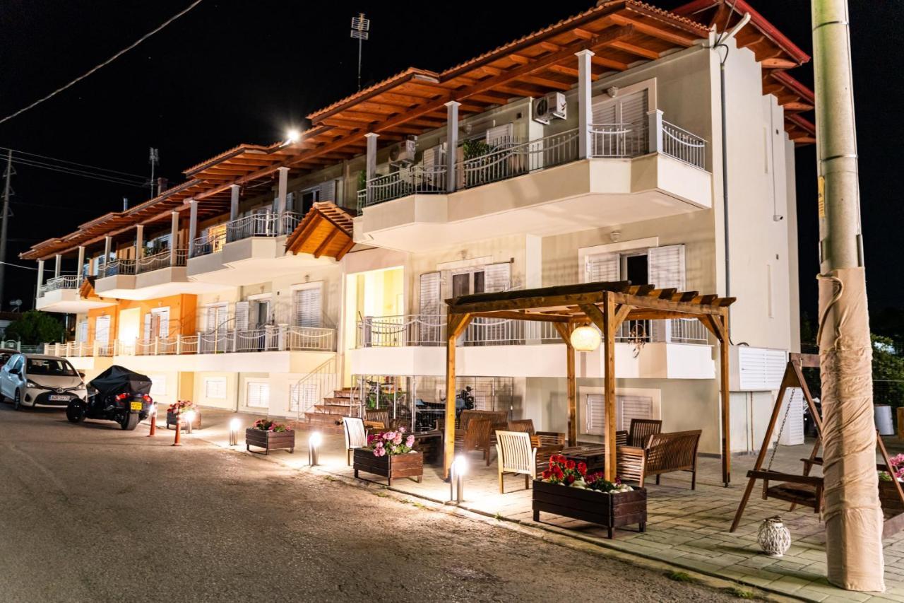 Eagle'S Nest City Apartments Egio Exterior foto